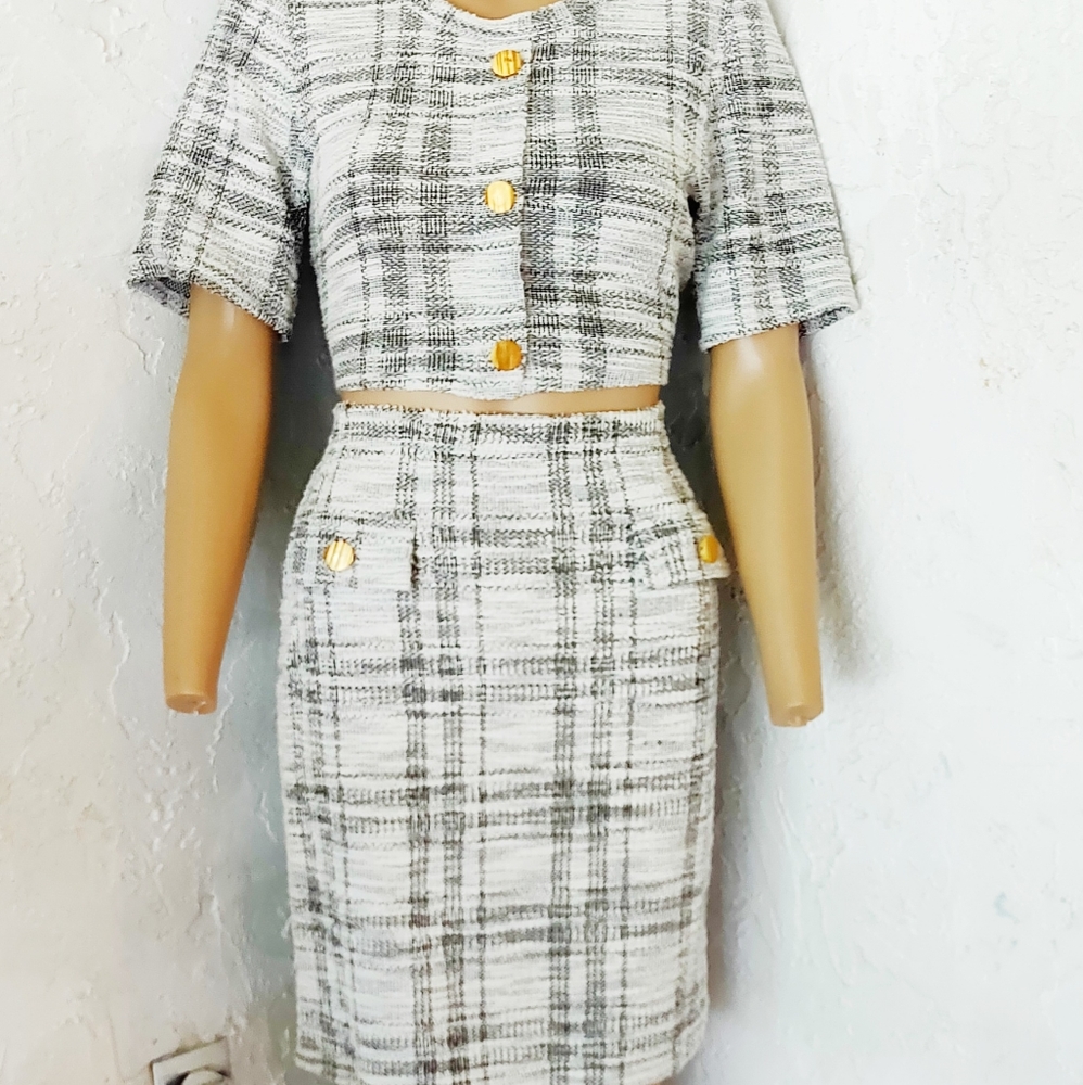 Women skirt suit ‼️❣️ CLEARANCE ❣️‼️ - Picture 4 of 6